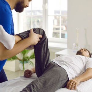 Can a chiropractor help with hip pain?